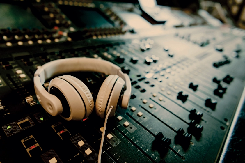 Place of Worship Educational Audio & Video Solutions in Faridabad